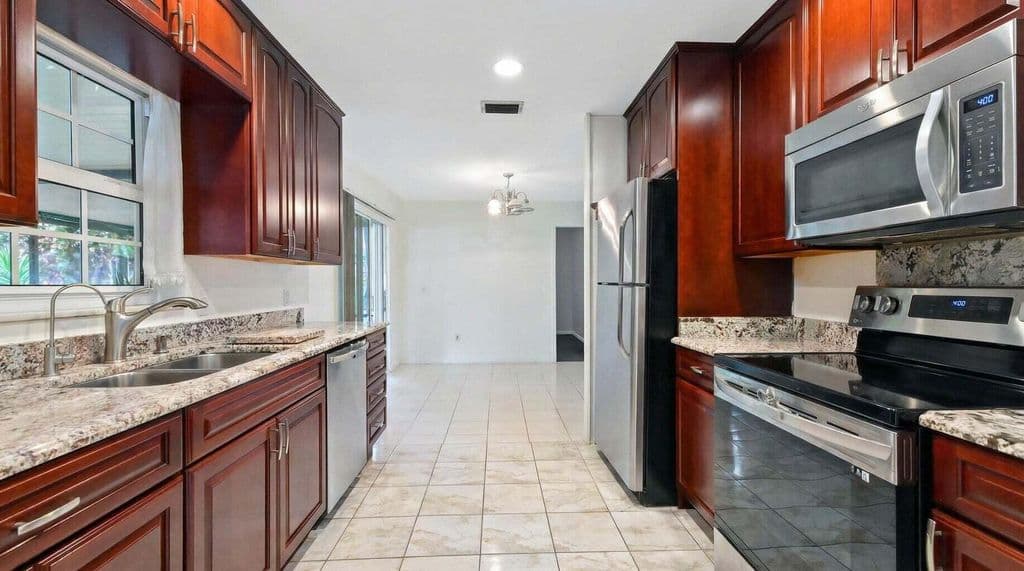 4+1 Müstakil ev — 428 ALEMEDA Drive