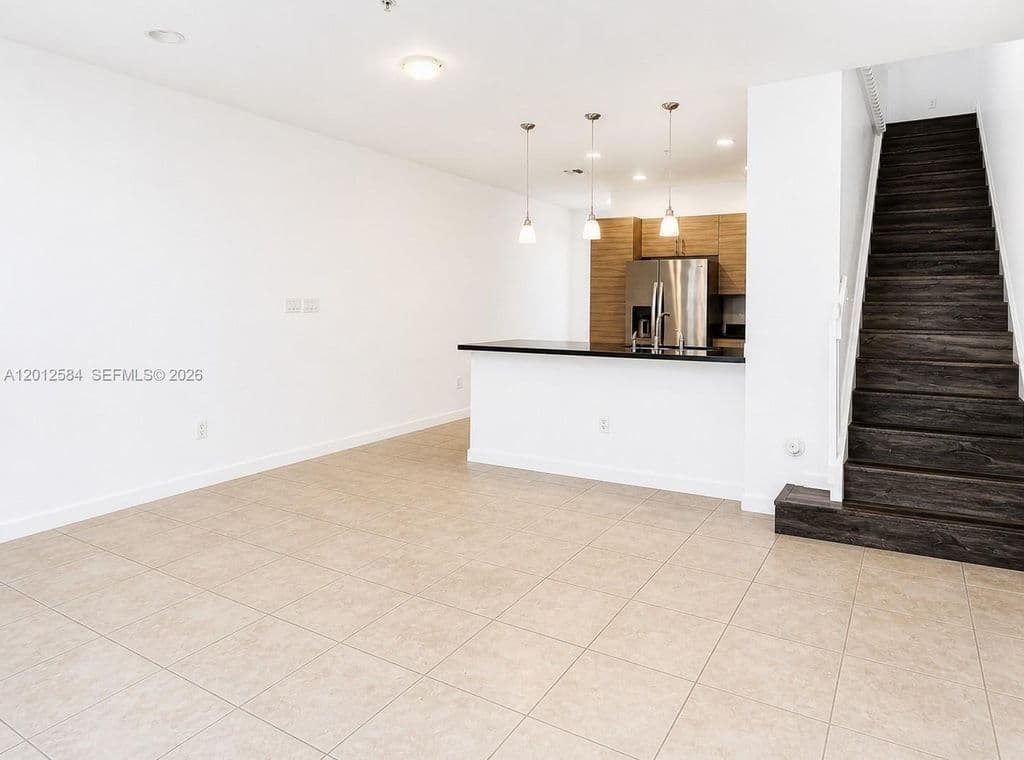3-bedroom Property — 2574 SW 81st Ter #2564