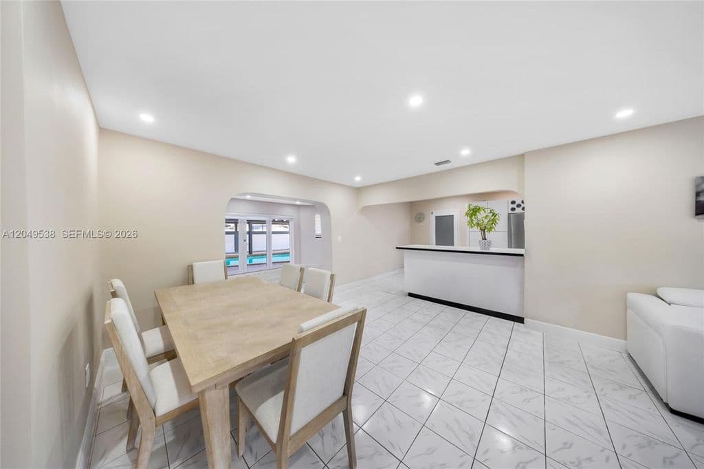 4-bedroom Single-Family Home — 490 W 33rd Pl