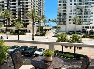 2-bedroom Condo — 5700 Collins Ave APT 3C, Miami Beach, 33140