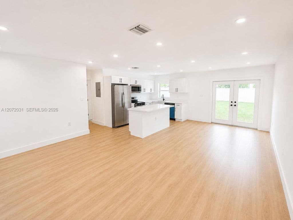 3-bedroom Single-Family Home — 1870 NE 154th Ter