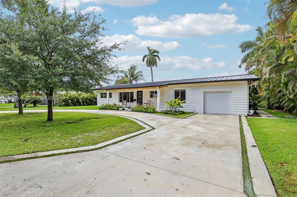 4+1 Müstakil ev — 5620 SW 63rd Ct