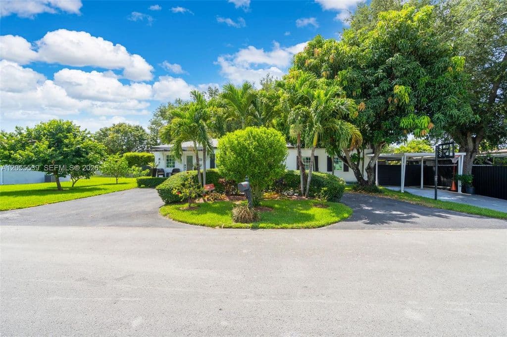 3+1 Müstakil ev — 7340 SW 18th Street Rd