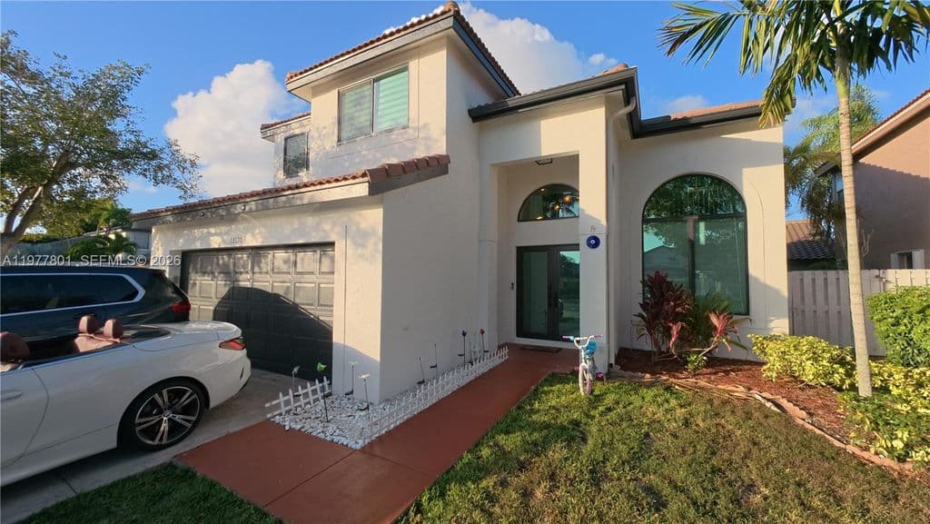 4-bedroom Single-Family Home — 18197 SW 4th Ct