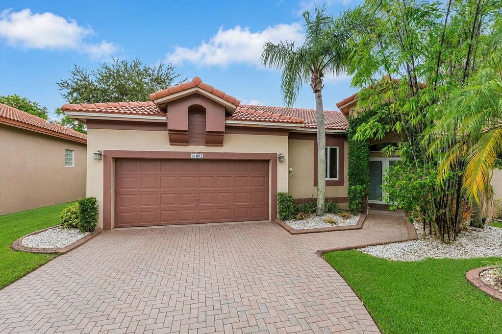 4-bedroom Single-Family Home — 16007 OPAL CREEK Drive
