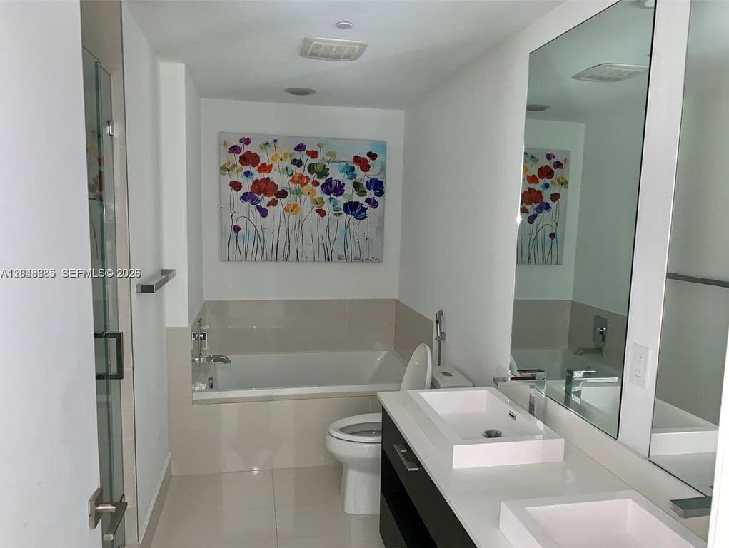 2+1 Condo — 55 SW 9th St Unit 2706