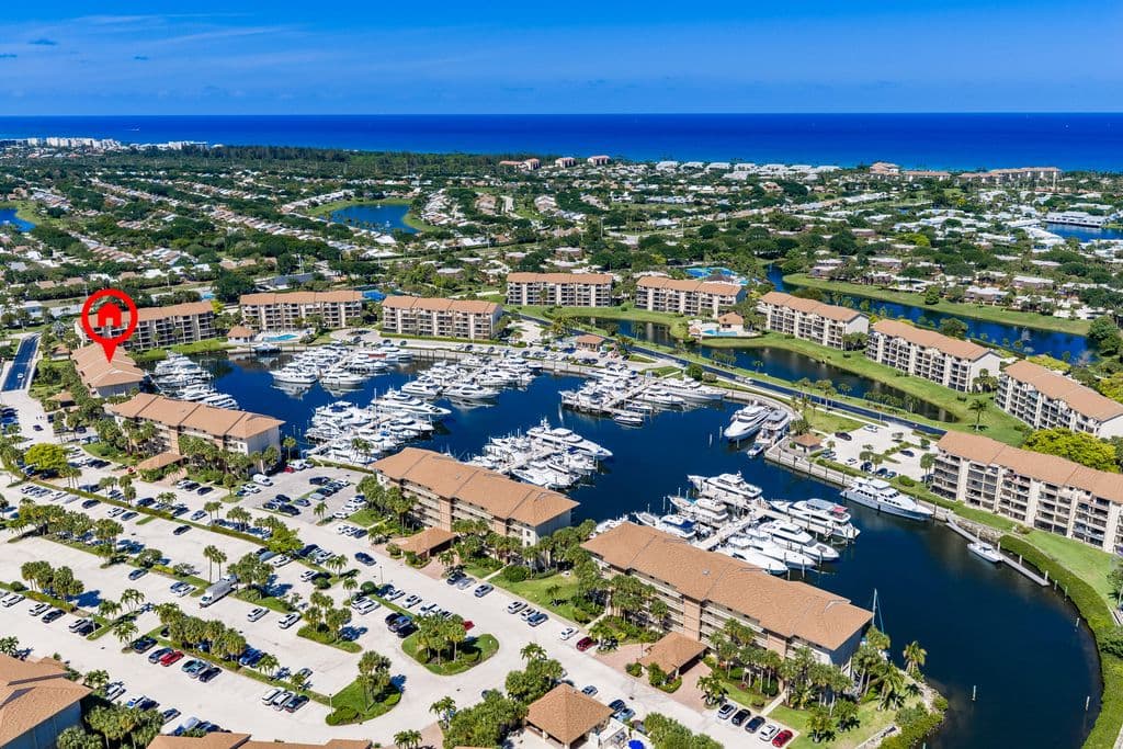 2-bedroom Condo — 2601 MARINA ISLE Way #204