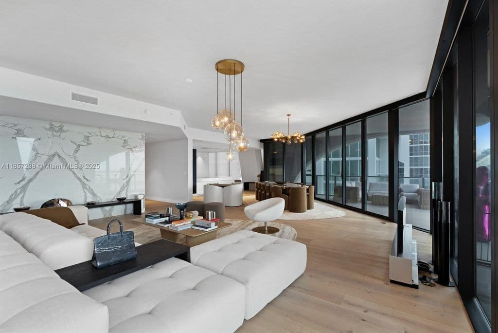 4+1 Condo — 1000 Biscayne Blvd Unit 2402