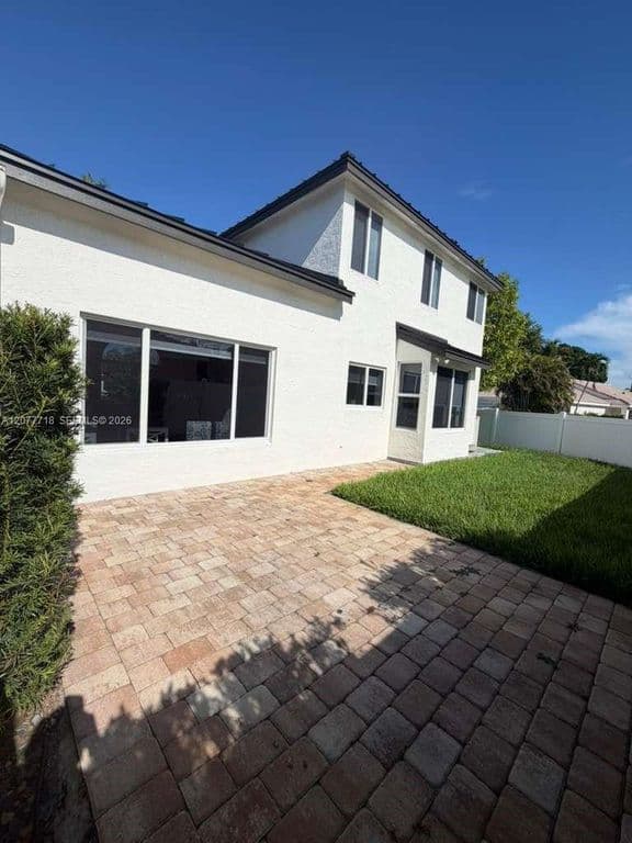 4-bedroom Single-Family Home — 1920 NW 182nd Ter