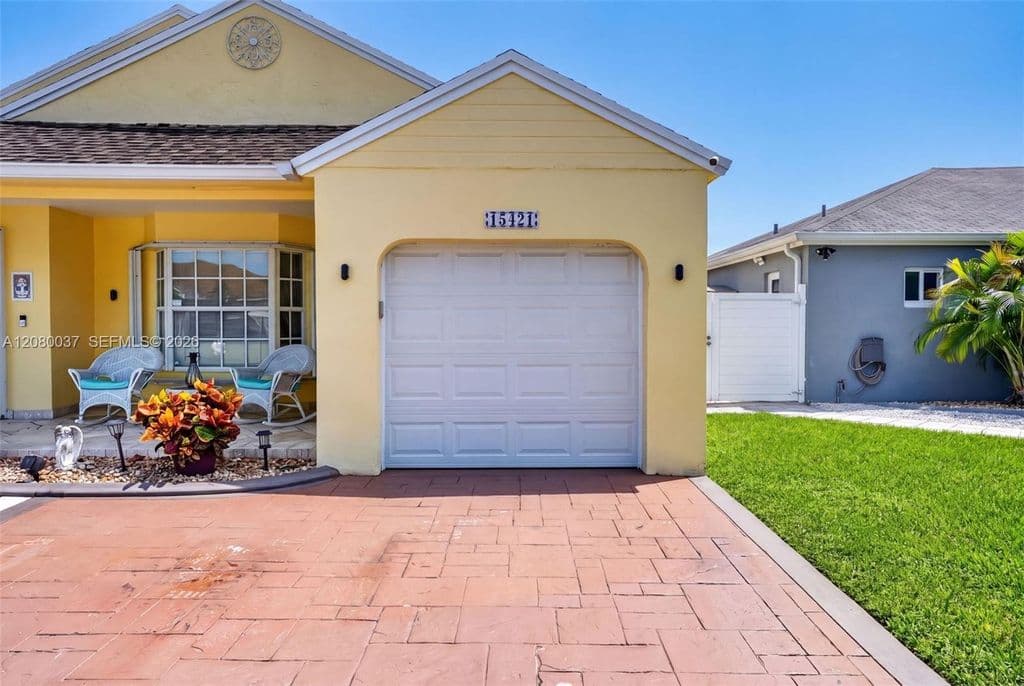 3-bedroom Single-Family Home — 15421 SW 144th Ct