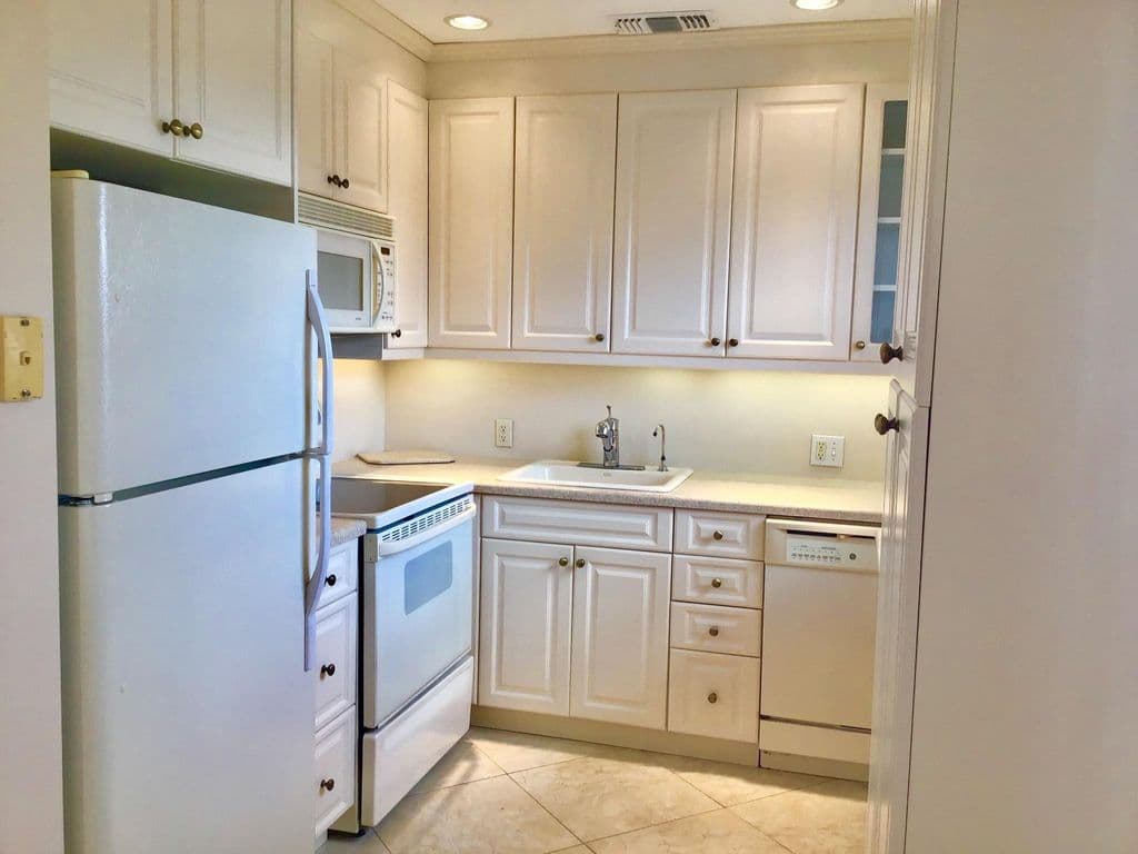 2-bedroom Condo — 336 Brighton H #336