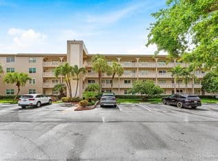 2-bedroom Condo — 3301 Aruba Way #C1, Coconut Creek, 33066