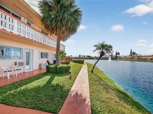 1+1 Condo — 800 SW 10th Ter APT 11T, Hallandale, 33009