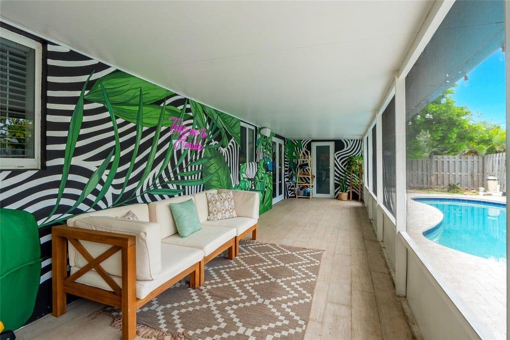 3+1 Müstakil ev — 2621 NE 20th Street