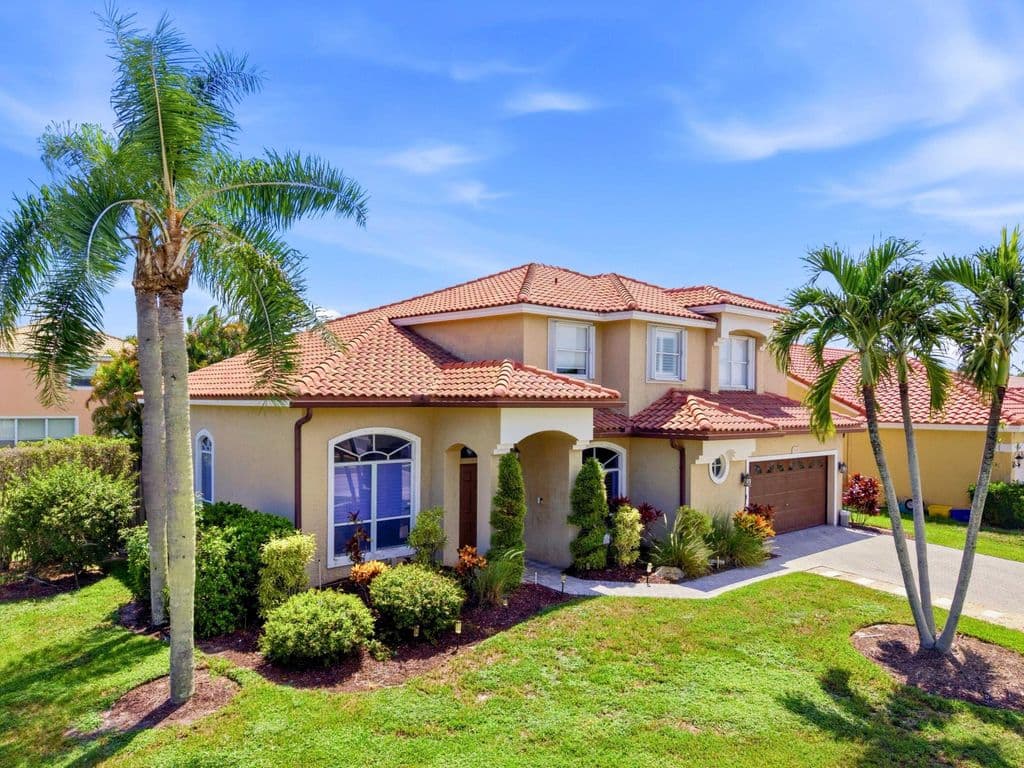 4+1 Mülk — 9340 Lake Serena Drive