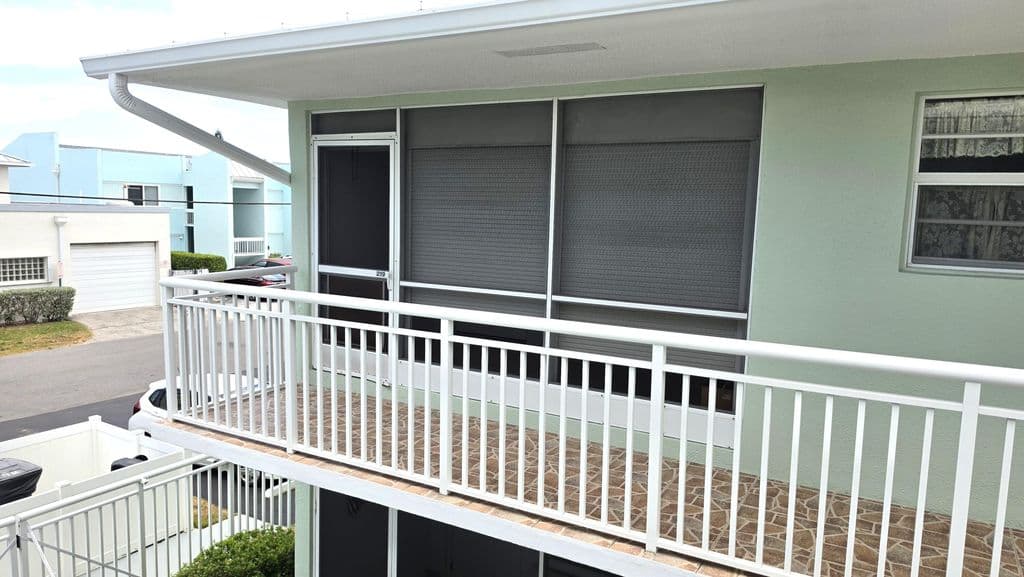 2-bedroom Condo — 2100 NE 38th Street #219