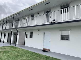 1+1 Condo — 1113 LAKE Terrace #107, Boynton Beach, 33426