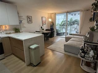2-bedroom Condo — 1666 West Ave APT 305, Miami Beach, 33139