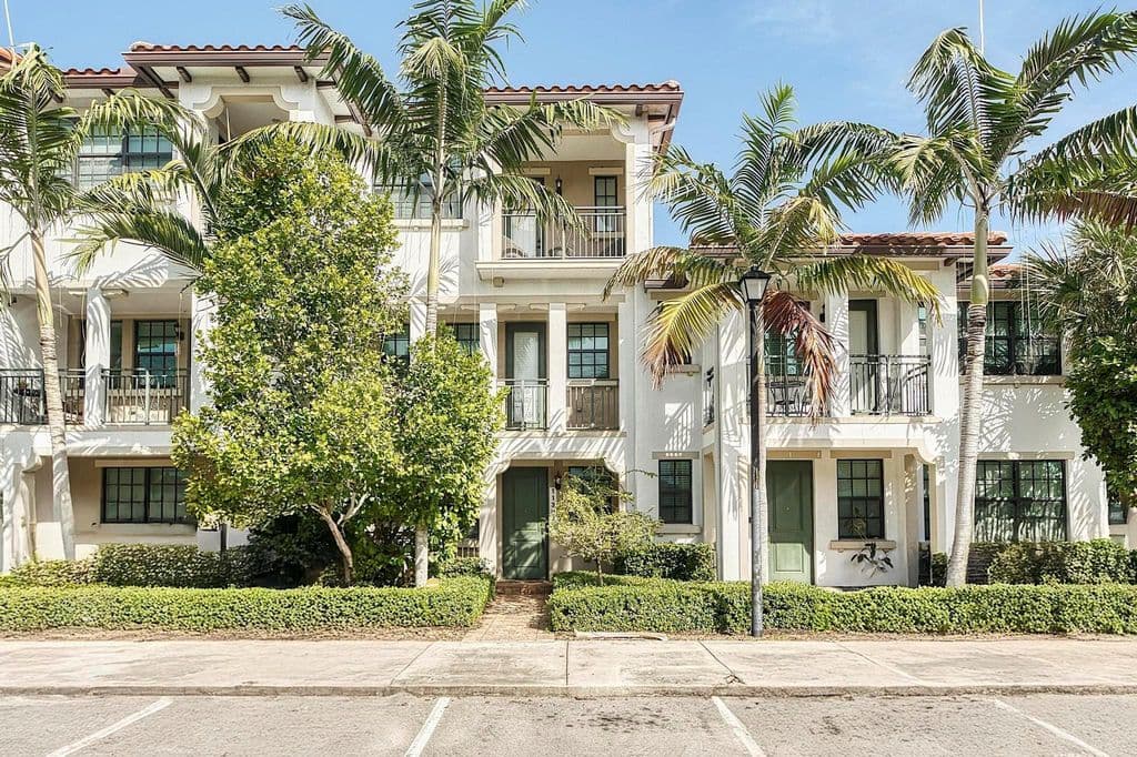 3-bedroom Property — 11303 SW 15th Street