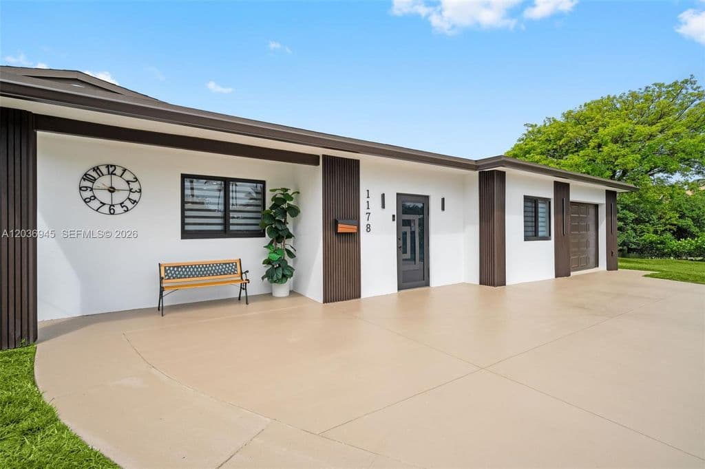 4+1 Müstakil ev — 1178 Grant St