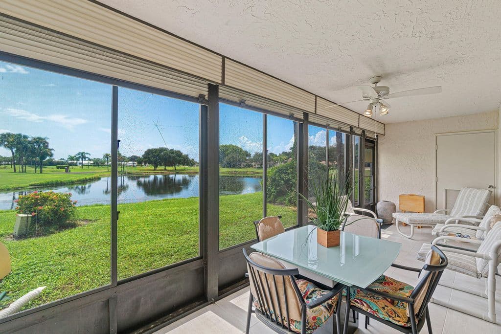 2-bedroom Condo — 5152 Golfview Court