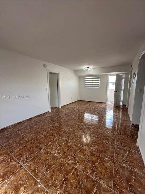 2-bedroom Condo — 6091 W 22nd Ct APT 408