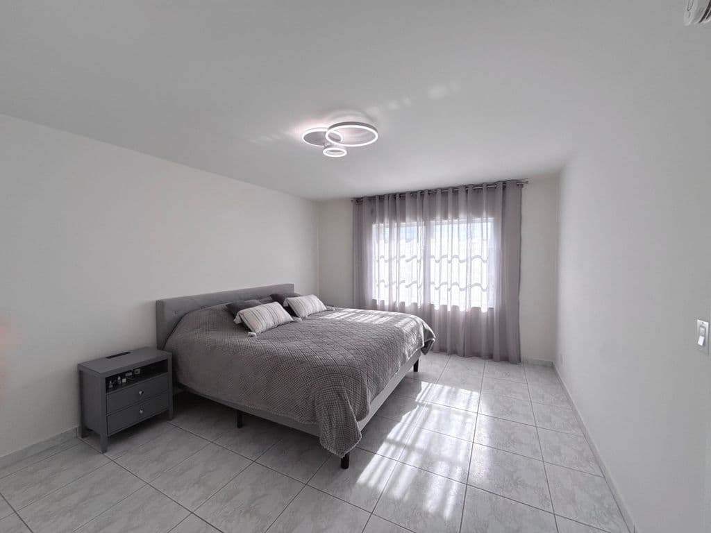 2+1 Condo — 200 DIPLOMAT Parkway #520