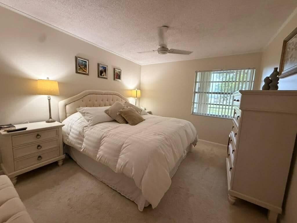 2-bedroom Condo — 43 NORMANDY A #43