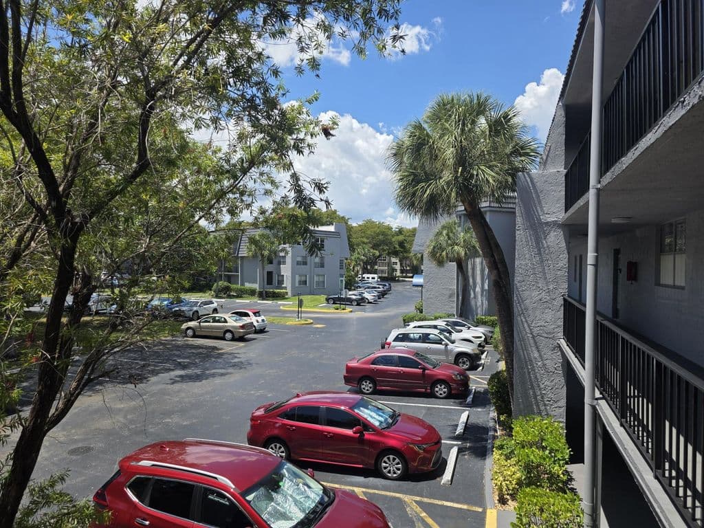2-bedroom Condo — 9081 Lime Bay Boulevard #211