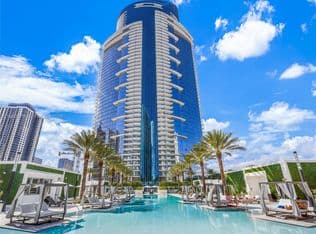 Condo — 851 NE 1st Ave Unit 204, Miami, 33132