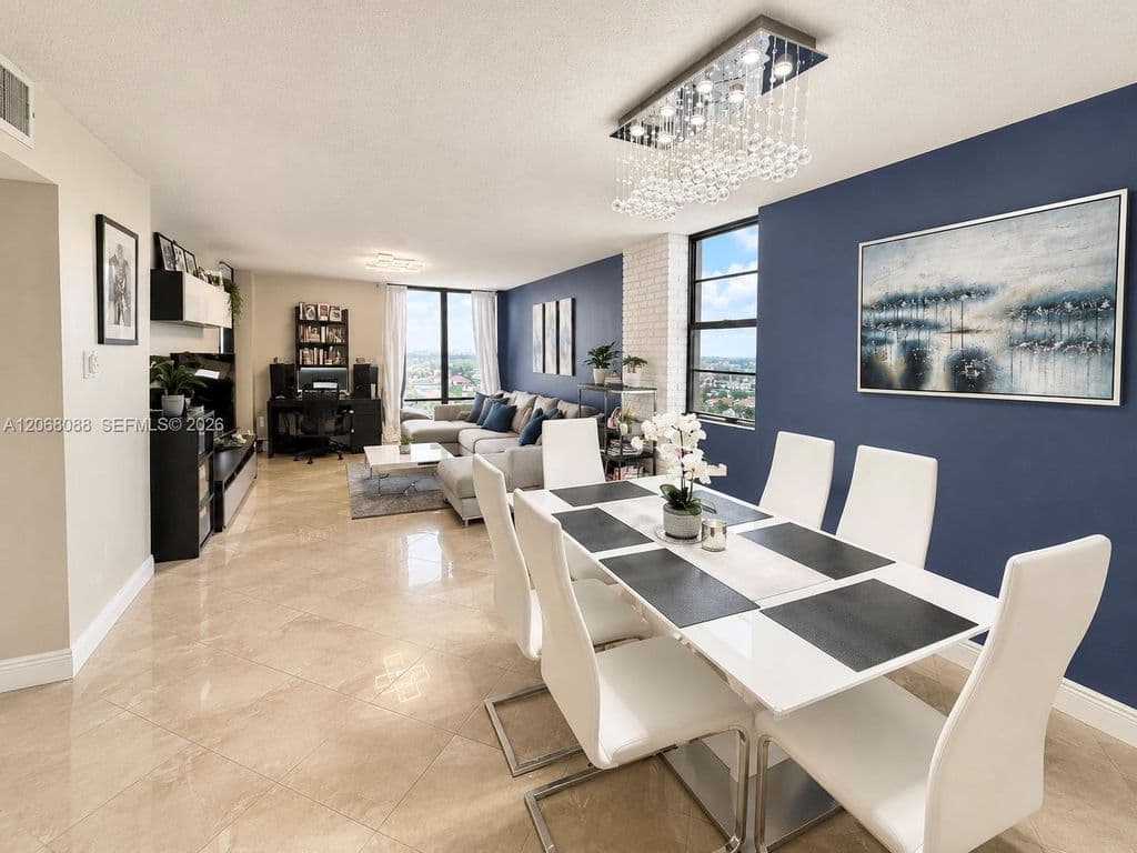 2+1 Condo — 1600 S Ocean Dr APT 14F