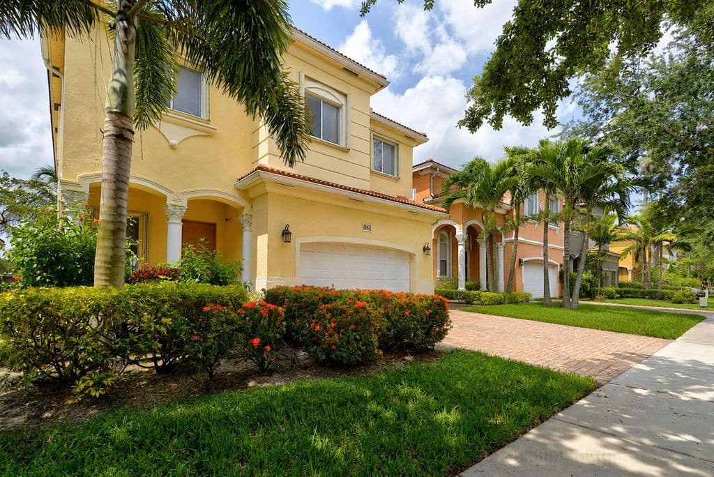 5-bedroom Single-Family Home — 241 Gazetta Way