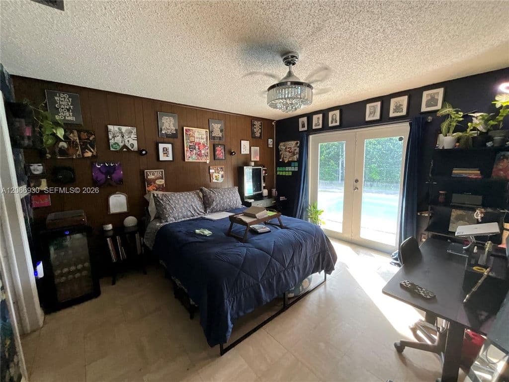 3+1 Müstakil ev — 12325 NE 2nd Ct