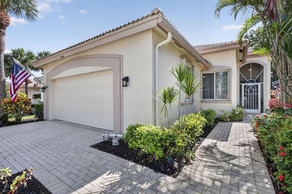 3+1 Müstakil ev — 9106 BAY POINT Circle