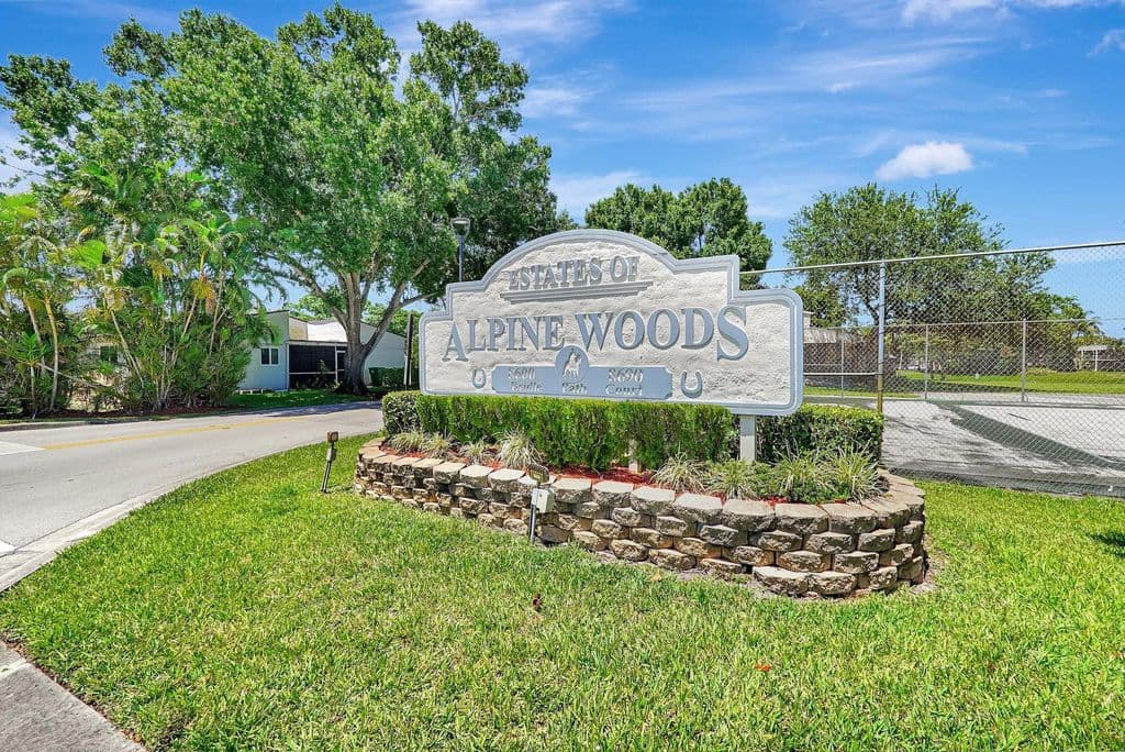 3-bedroom Condo — 8630 BRIDLE PATH Court #207