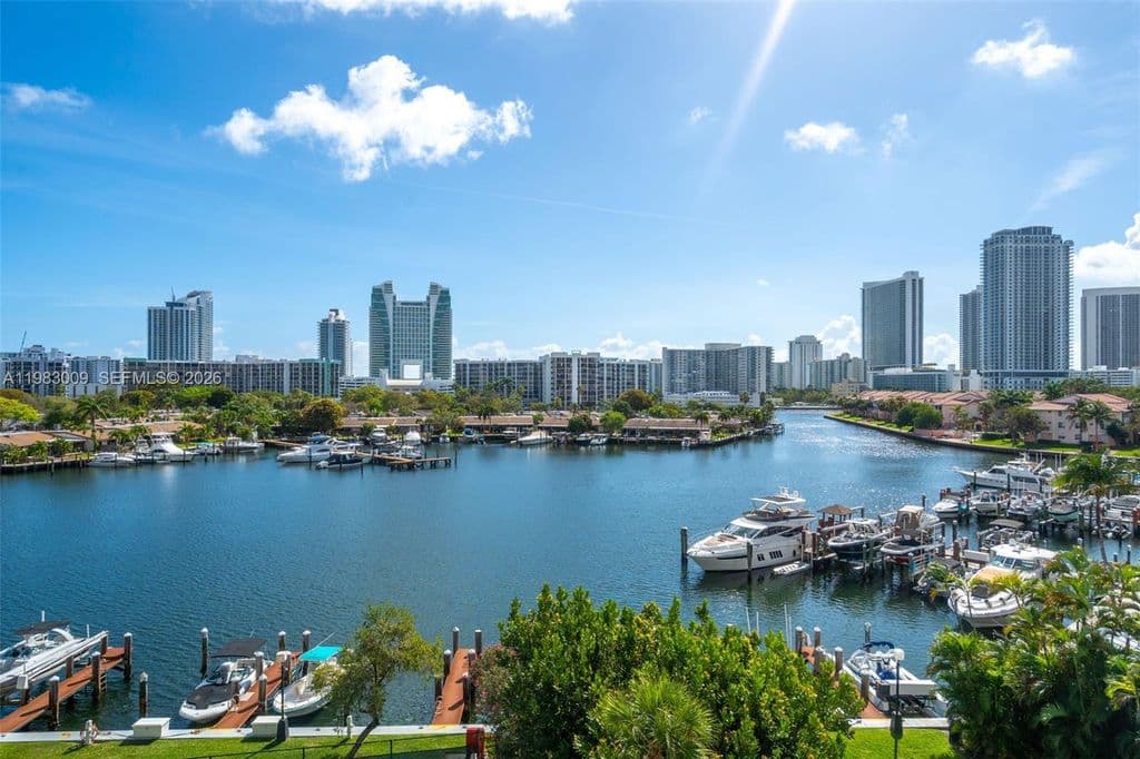 2+1 Condo — 500 Three Islands Blvd APT 226