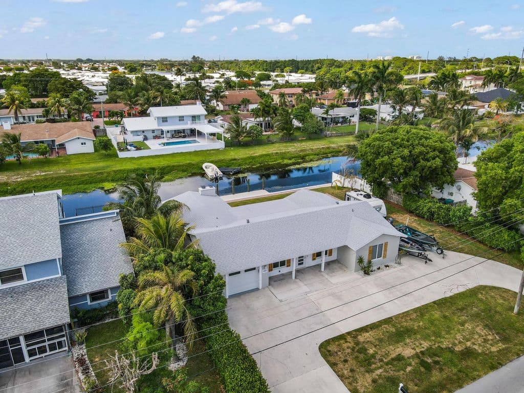 3-bedroom Single-Family Home — 1051 SW 25th Avenue
