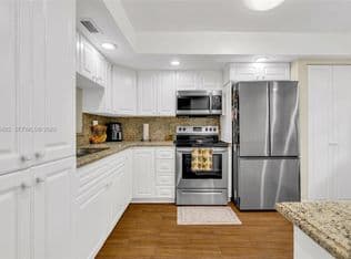 2-bedroom Condo — 1101 Colony Point Cir APT 309, Pembroke Pines, 33026