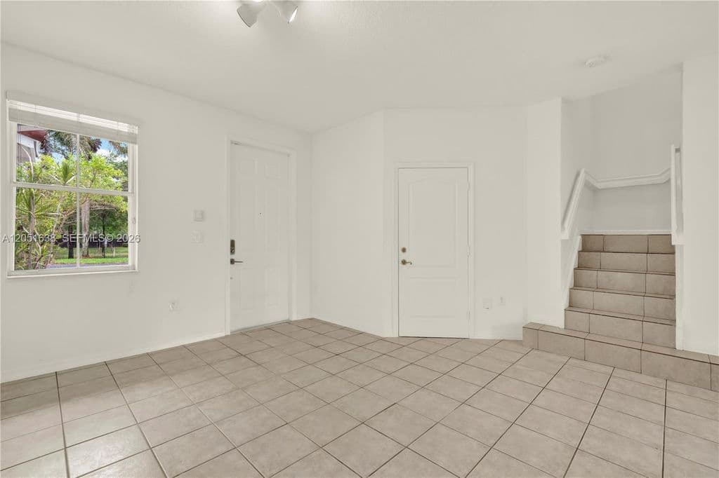 3-bedroom Property — 11416 NW 43rd Ter
