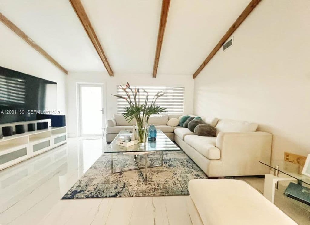 3-bedroom Single-Family Home — 11371 NW 32nd Mnr