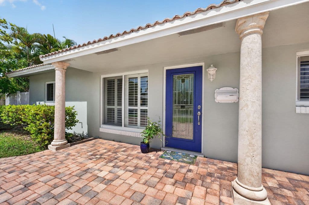 3-bedroom Single-Family Home — 4711 NE 18th Terrace
