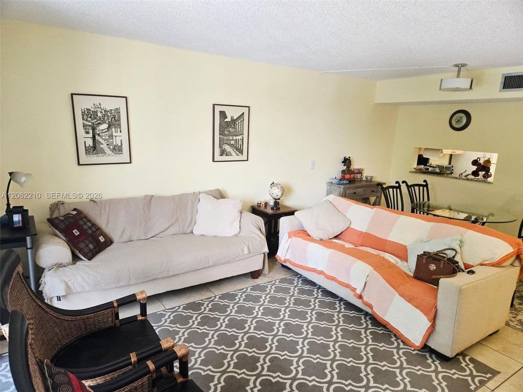 2+1 Condo — 8065 SW 107th Ave APT 301