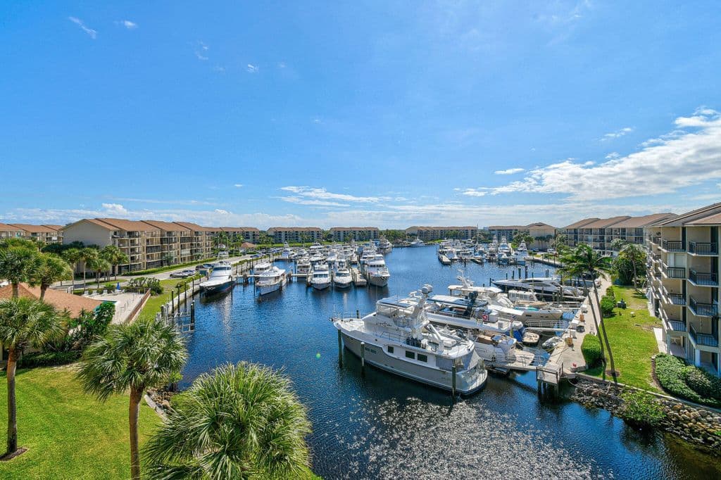 2-bedroom Condo — 1601 Marina Isle Way #505
