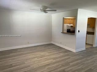 1-bedroom Condo — 594 Saxony M #594, Delray Beach, 33446