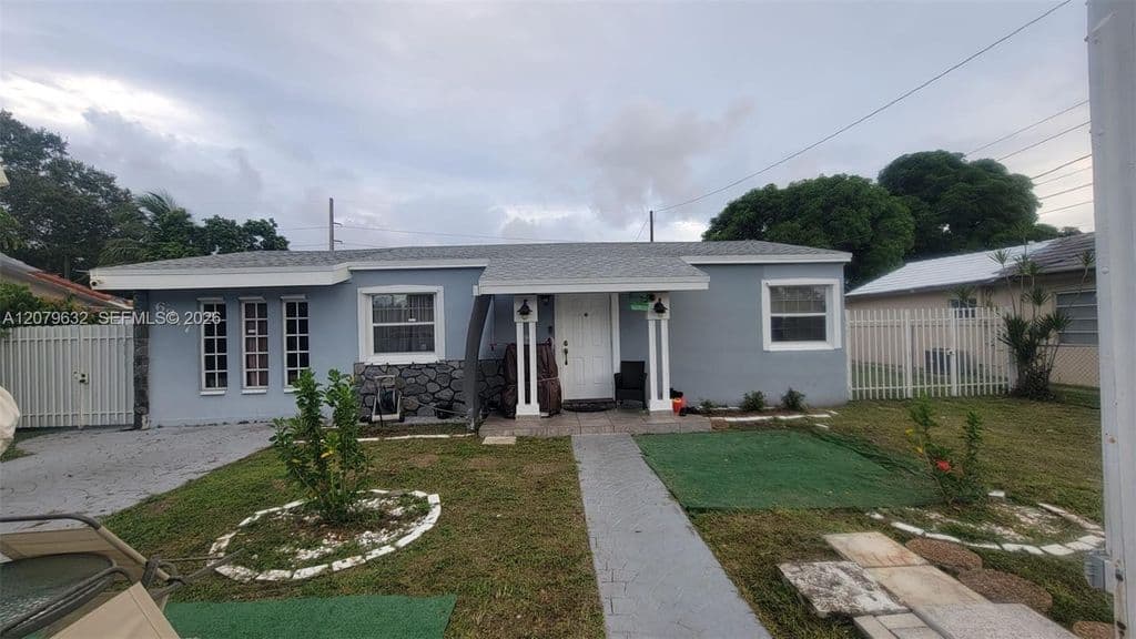 4-bedroom Single-Family Home — 6847 SW 13th St
