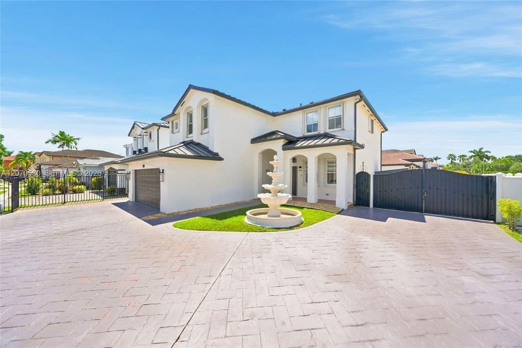 4+1 Müstakil ev — 15154 SW 20th Ln