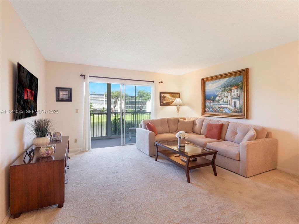2+1 Condo — 14360 Strathmore Lane #203