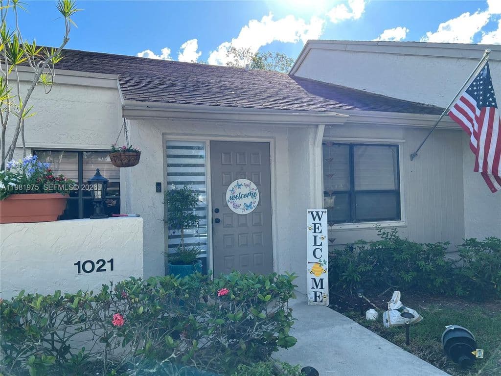 2+1 Müstakil ev — 1021 NW 79th Ave