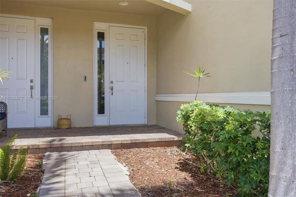 3-bedroom Property — 2664 SW 81st Ter #2666