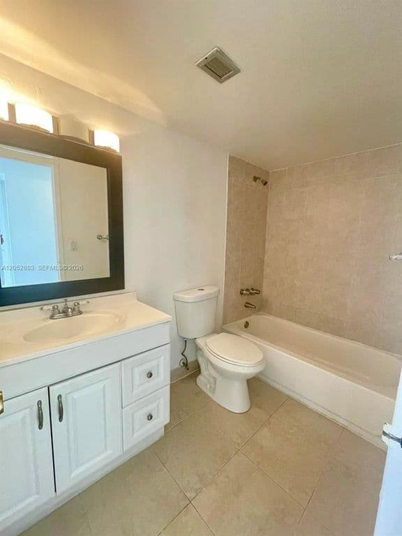 2-bedroom Condo — 13155 Ixora Ct APT 201